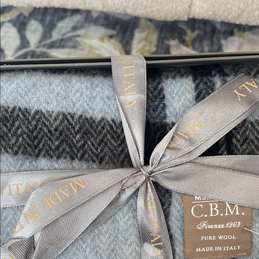 C.B.M. Made in Italy Wool Scarf - Blue & Black Plaid Scarf NWT - Picture 11 of 11